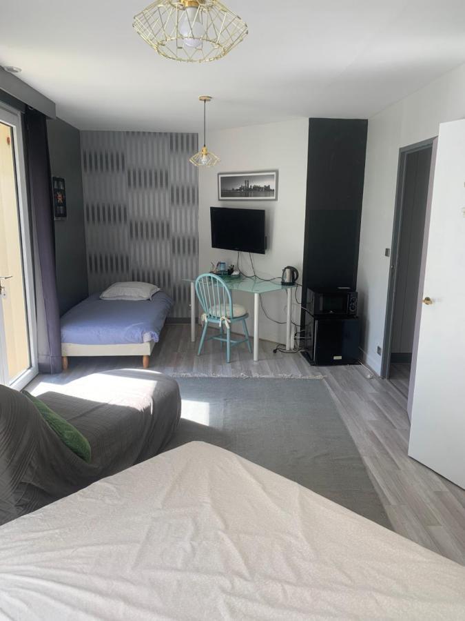 Chambre D'Hotes Le Prieure Gommerville Екстер'єр фото