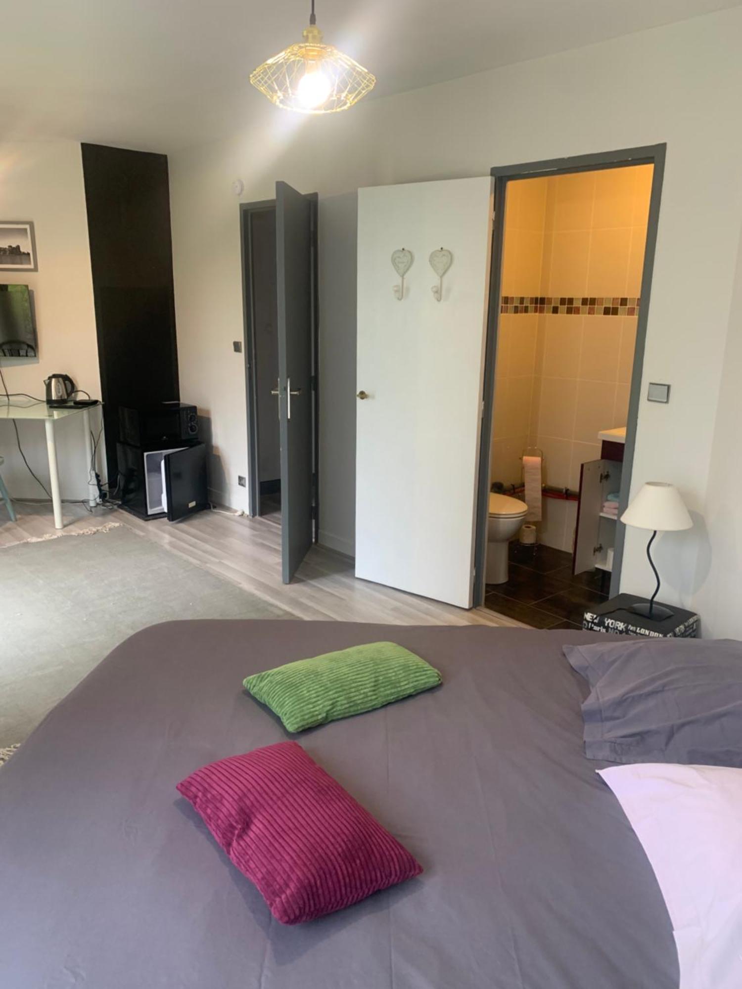 Chambre D'Hotes Le Prieure Gommerville Екстер'єр фото